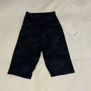 Lululemon 10 inch align short NWT